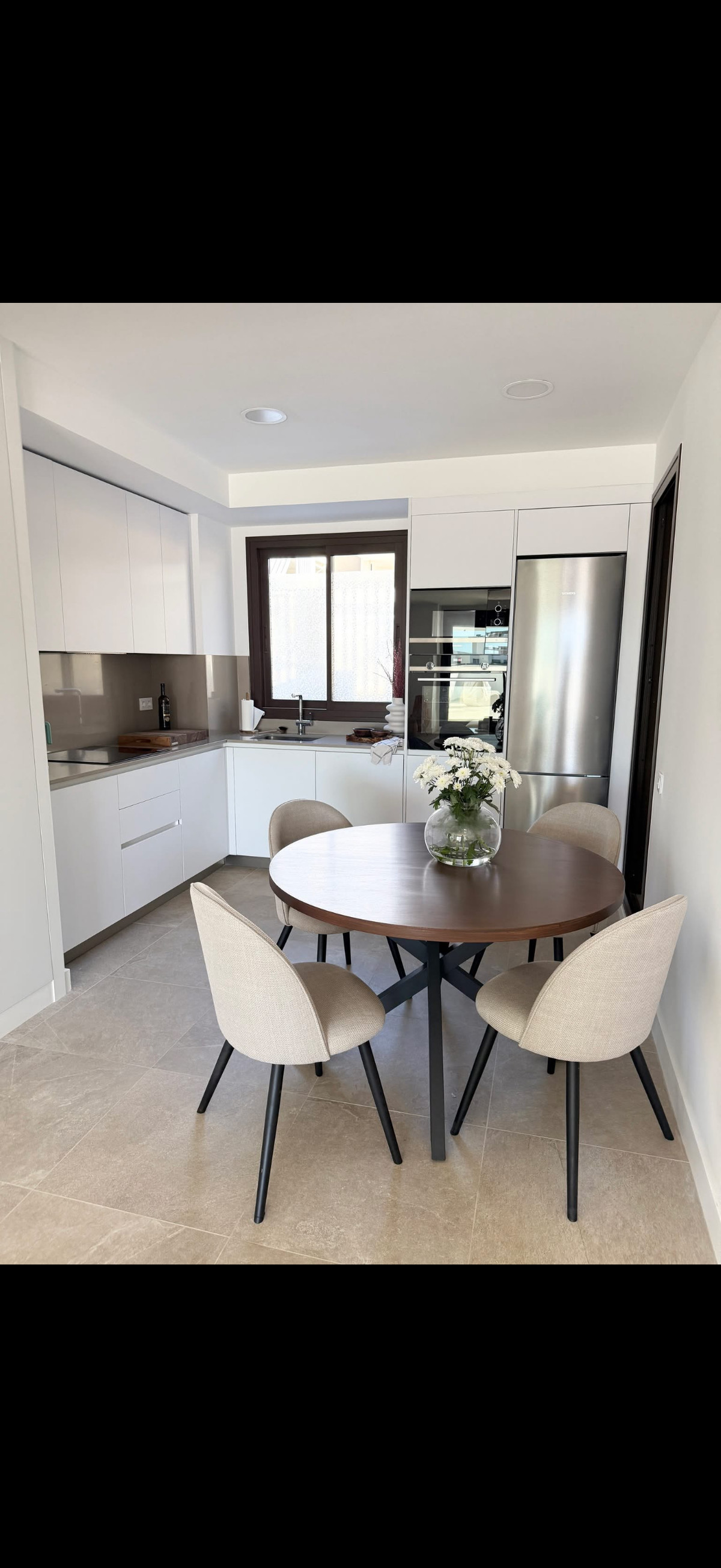 Appartement te koop in Estepona | 3 slaapkamers H5271925