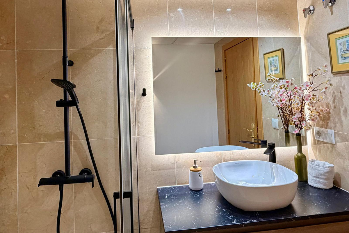 Appartement te koop in Estepona | 2 slaapkamers H5272048