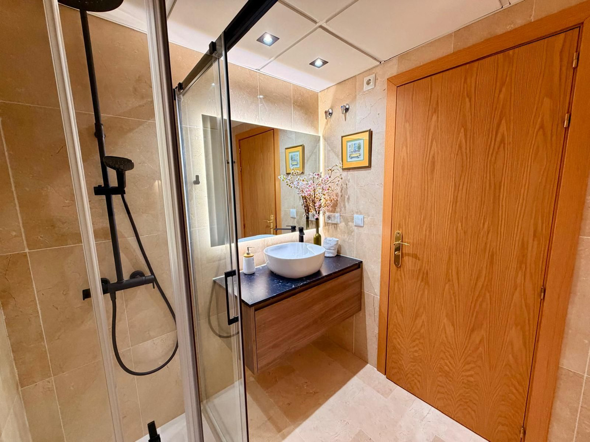 Appartement te koop in Estepona | 2 slaapkamers H5272513