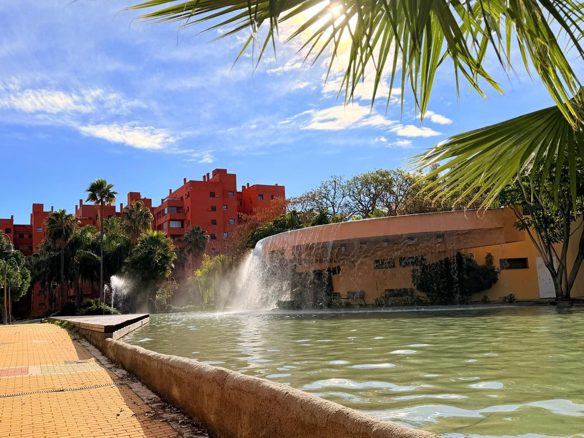 Appartement te koop in Estepona | 2 slaapkamers H5272513