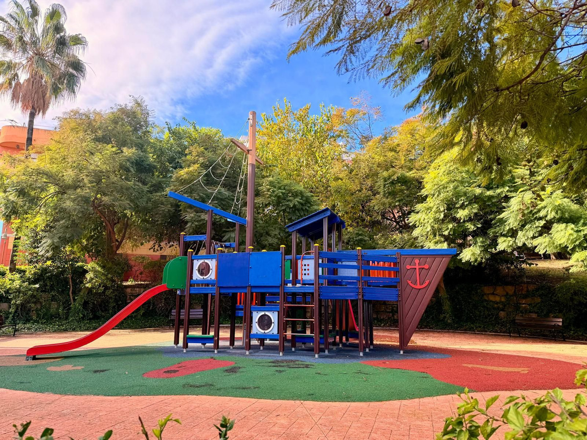 Appartement te koop in Estepona | 2 slaapkamers H5272513