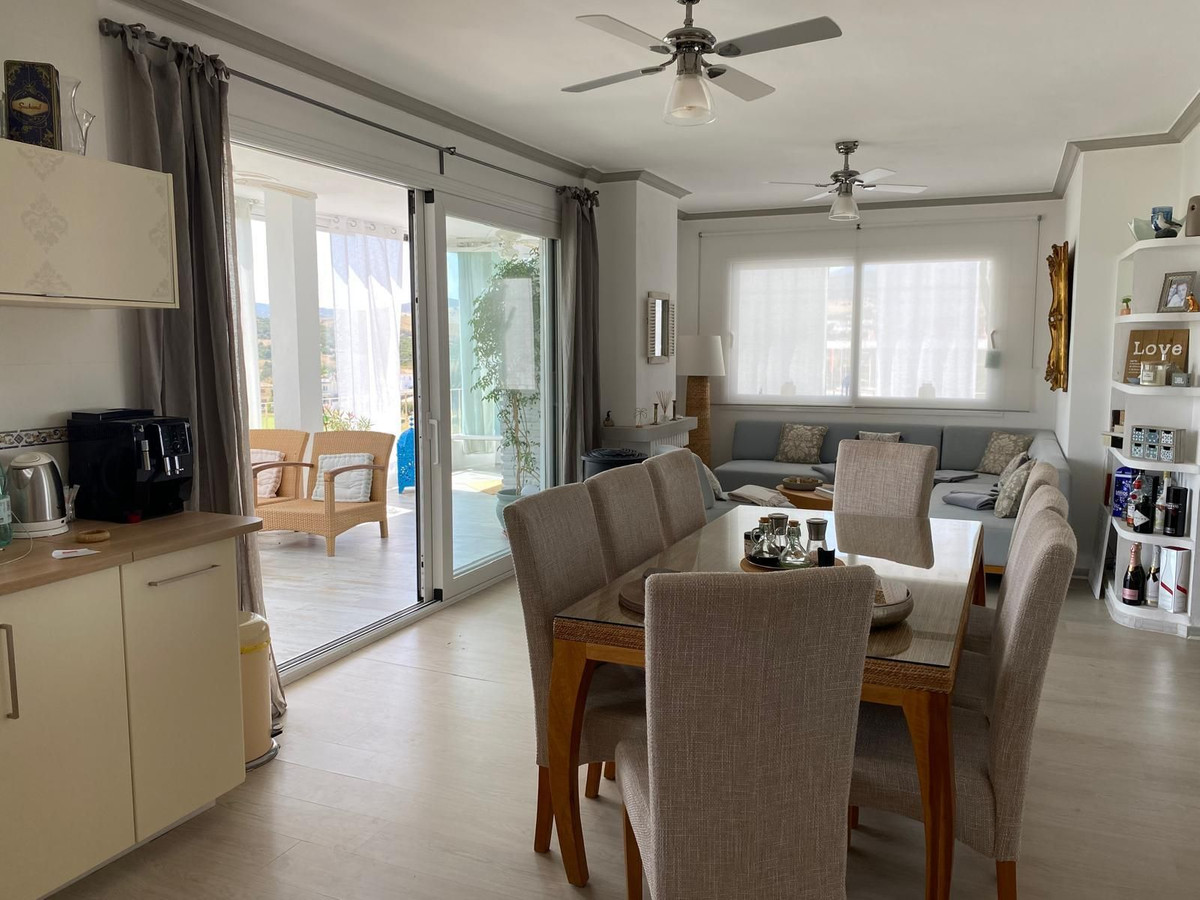 Penthouse te koop in Estepona | 2 slaapkamers H5272867