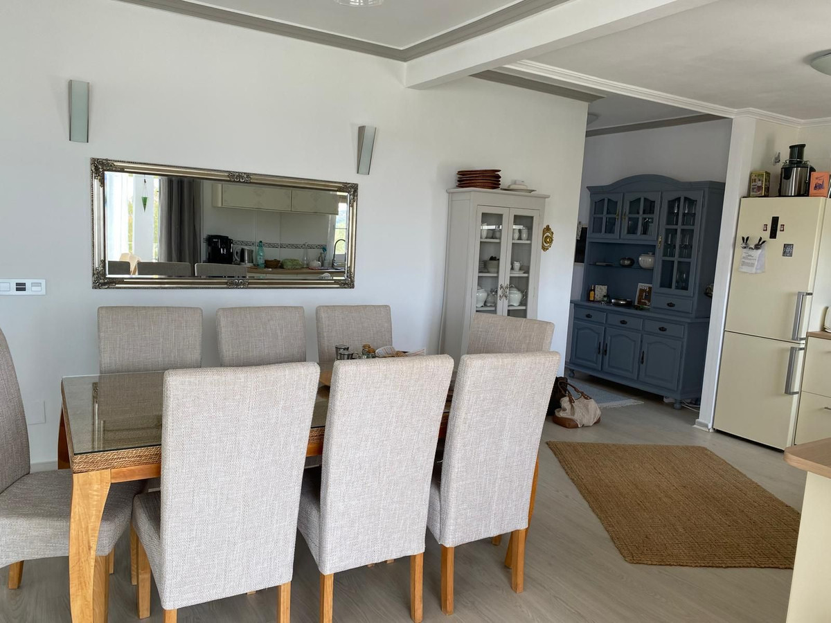 Penthouse te koop in Estepona | 2 slaapkamers H5272867