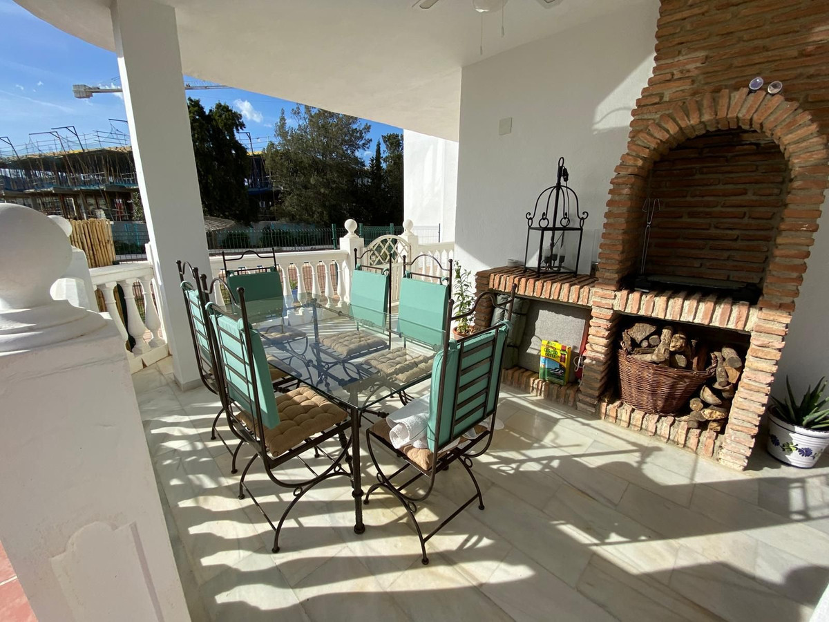 Appartement te koop in Estepona | 2 slaapkamers H5273899