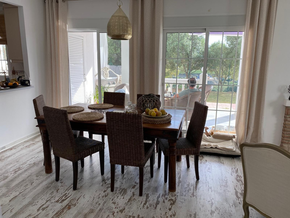 Appartement te koop in Estepona | 2 slaapkamers H5273899