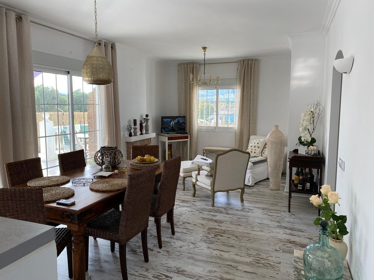 Appartement te koop in Estepona | 2 slaapkamers H5273899