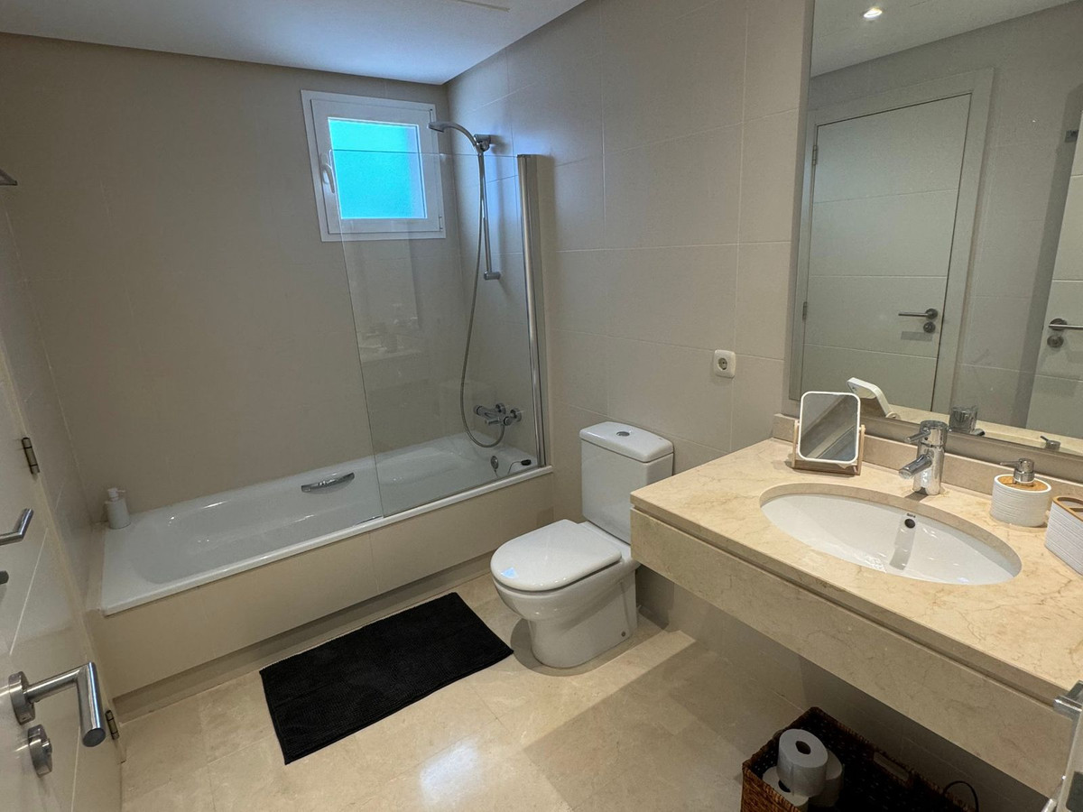 Penthouse te koop in Estepona | 2 slaapkamers H5274193