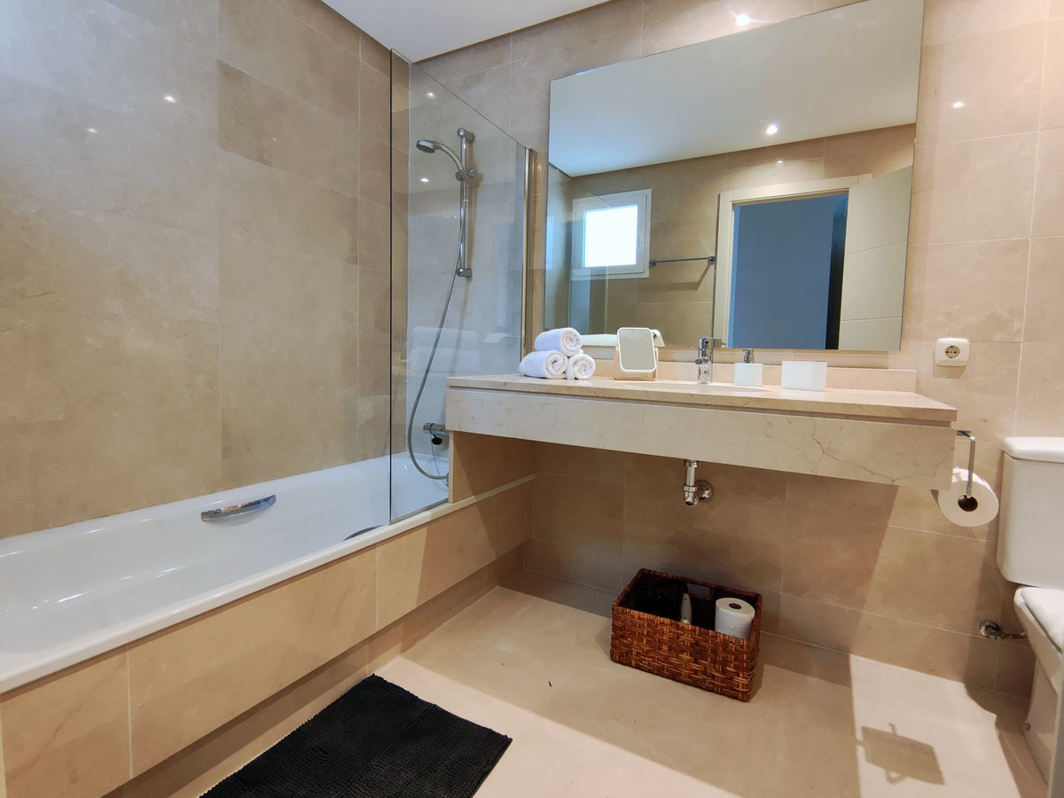 Penthouse te koop in Estepona | 2 slaapkamers H5274193