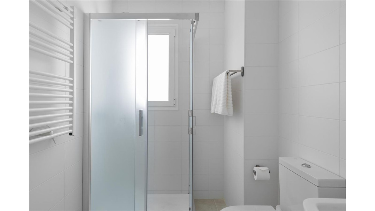 Bungalow te koop in Estepona | 2 slaapkamers H5274334