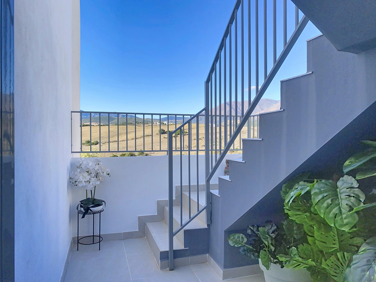 Penthouse te koop in Estepona | 2 slaapkamers H5274427