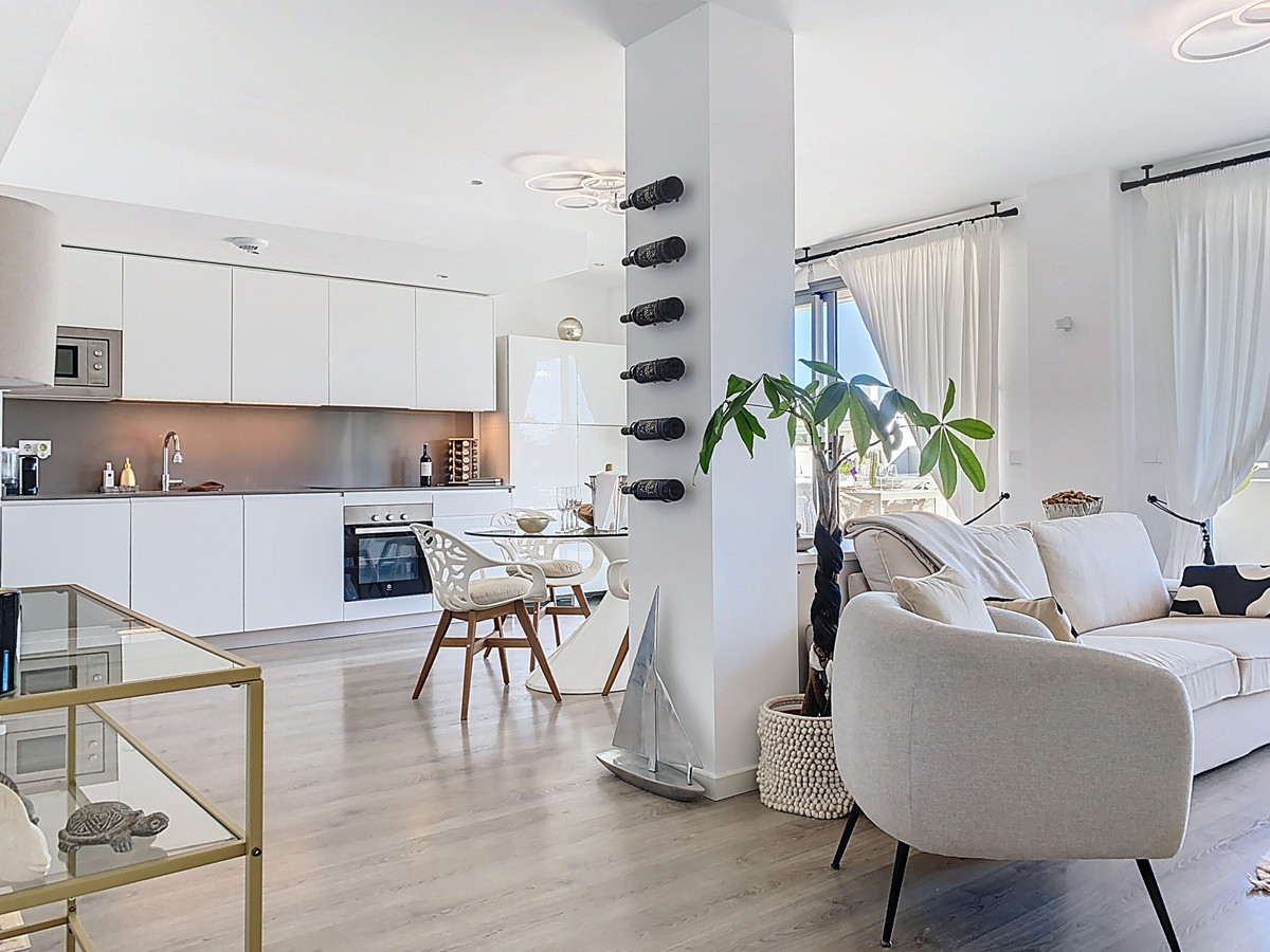 Penthouse te koop in Estepona | 2 slaapkamers H5274427