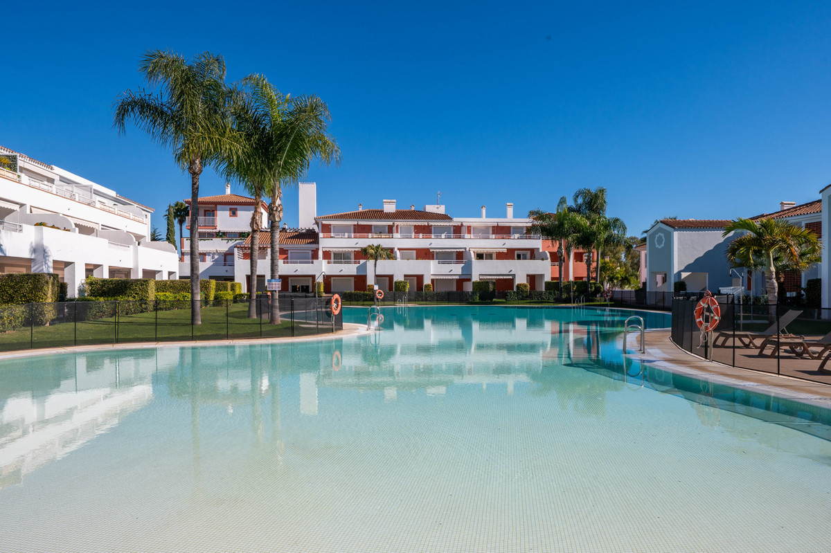 Appartement te koop in Estepona | 2 slaapkamers H5283325