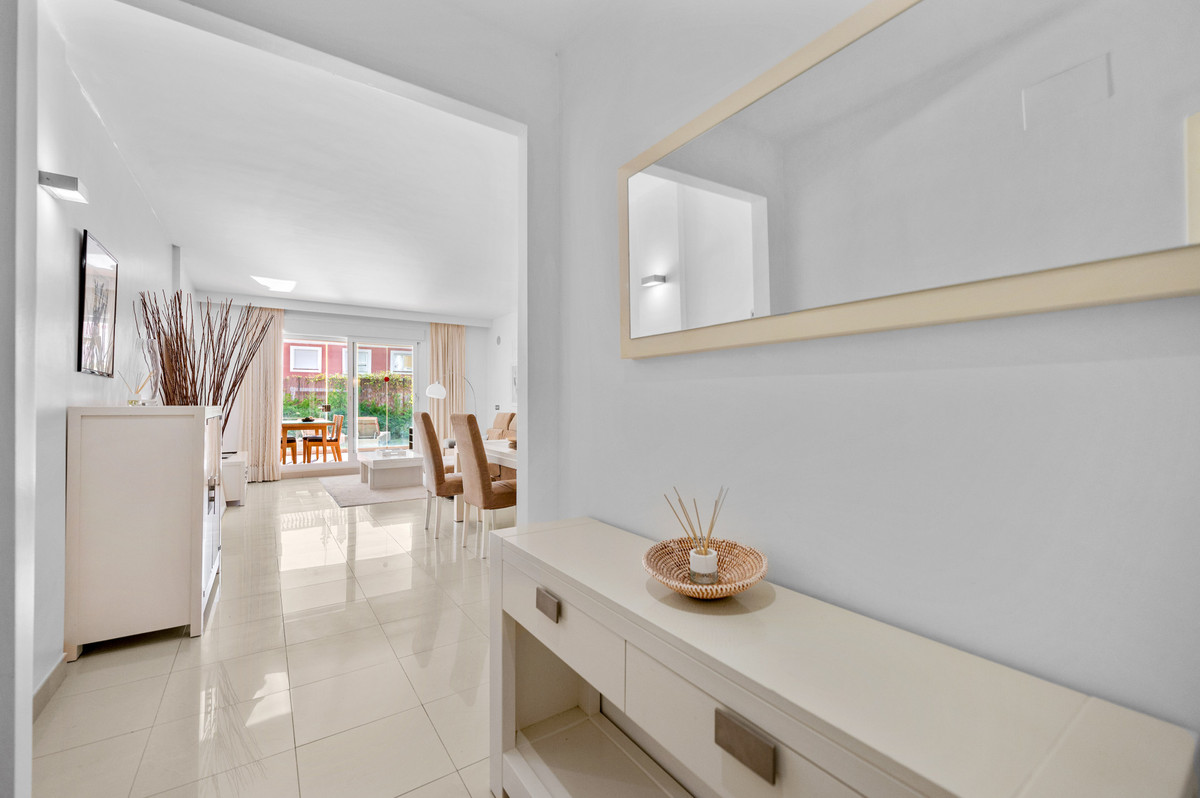 Appartement te koop in Estepona | 2 slaapkamers H5283325