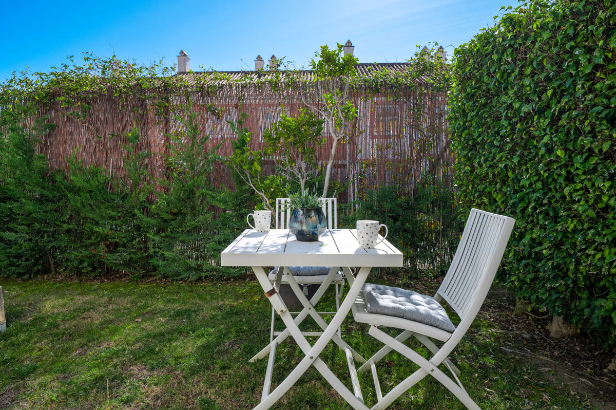 Appartement te koop in Estepona | 2 slaapkamers H5283325