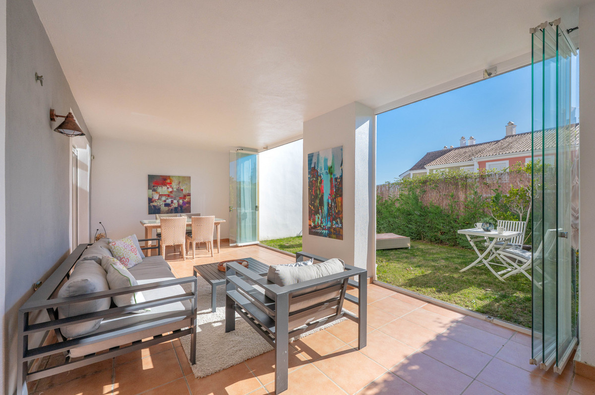 Appartement te koop in Estepona | 2 slaapkamers H5283325