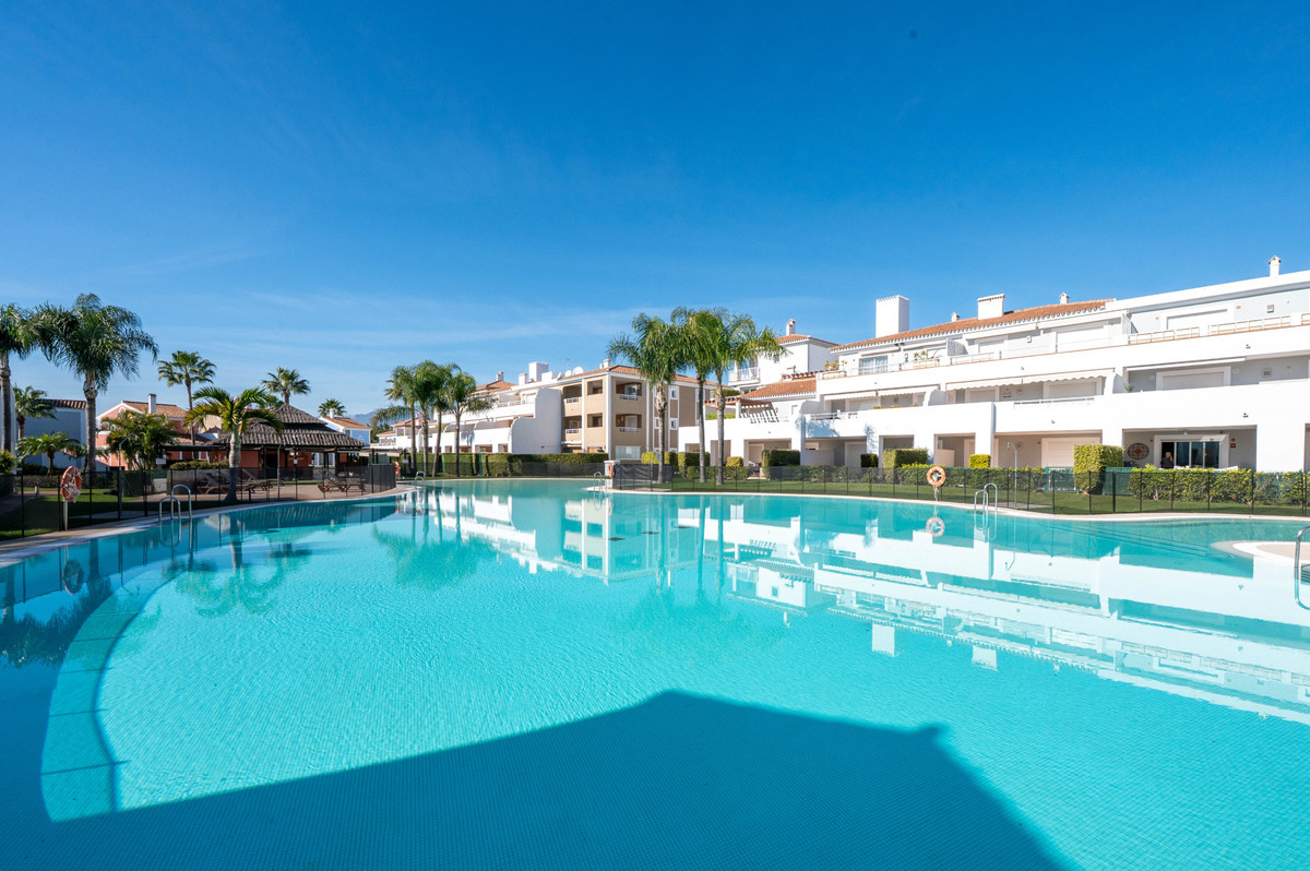 Appartement te koop in Estepona | 2 slaapkamers H5283325