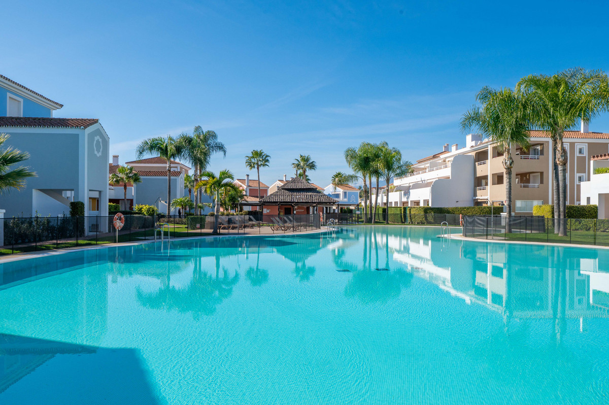 Appartement te koop in Estepona | 2 slaapkamers H5283325