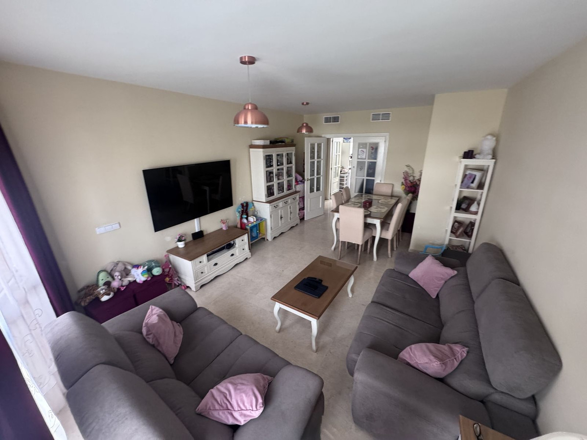 Appartement te koop in Estepona | 4 slaapkamers H5283676