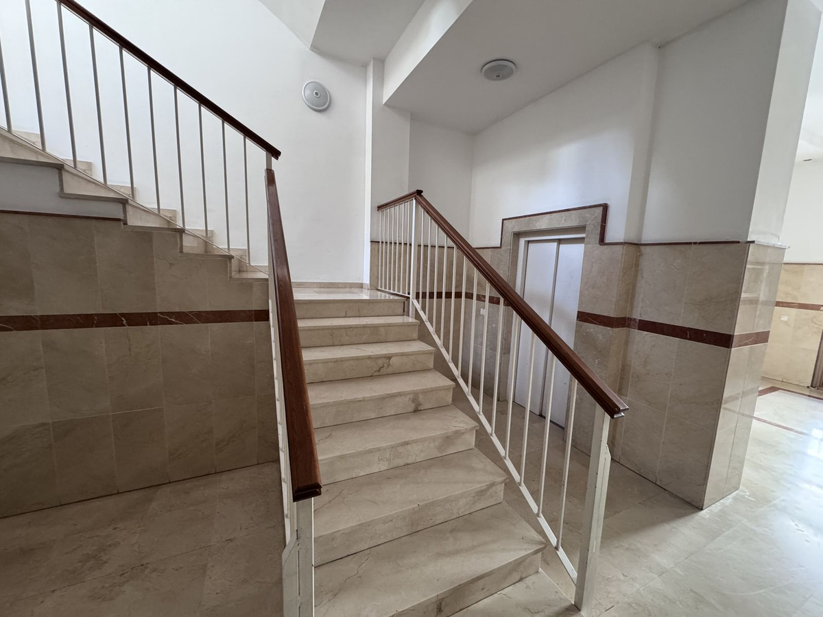 Appartement te koop in Estepona | 4 slaapkamers H5283676