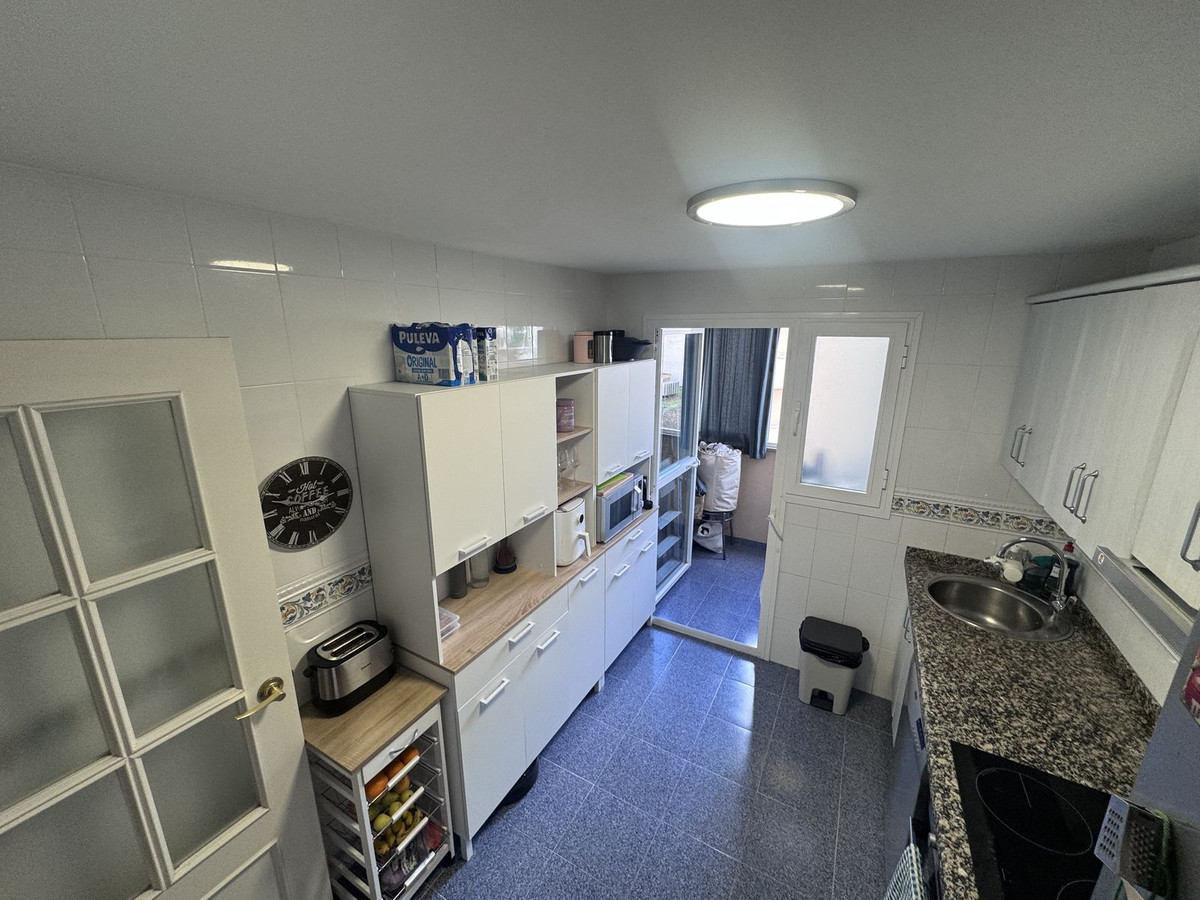 Appartement te koop in Estepona | 4 slaapkamers H5283676