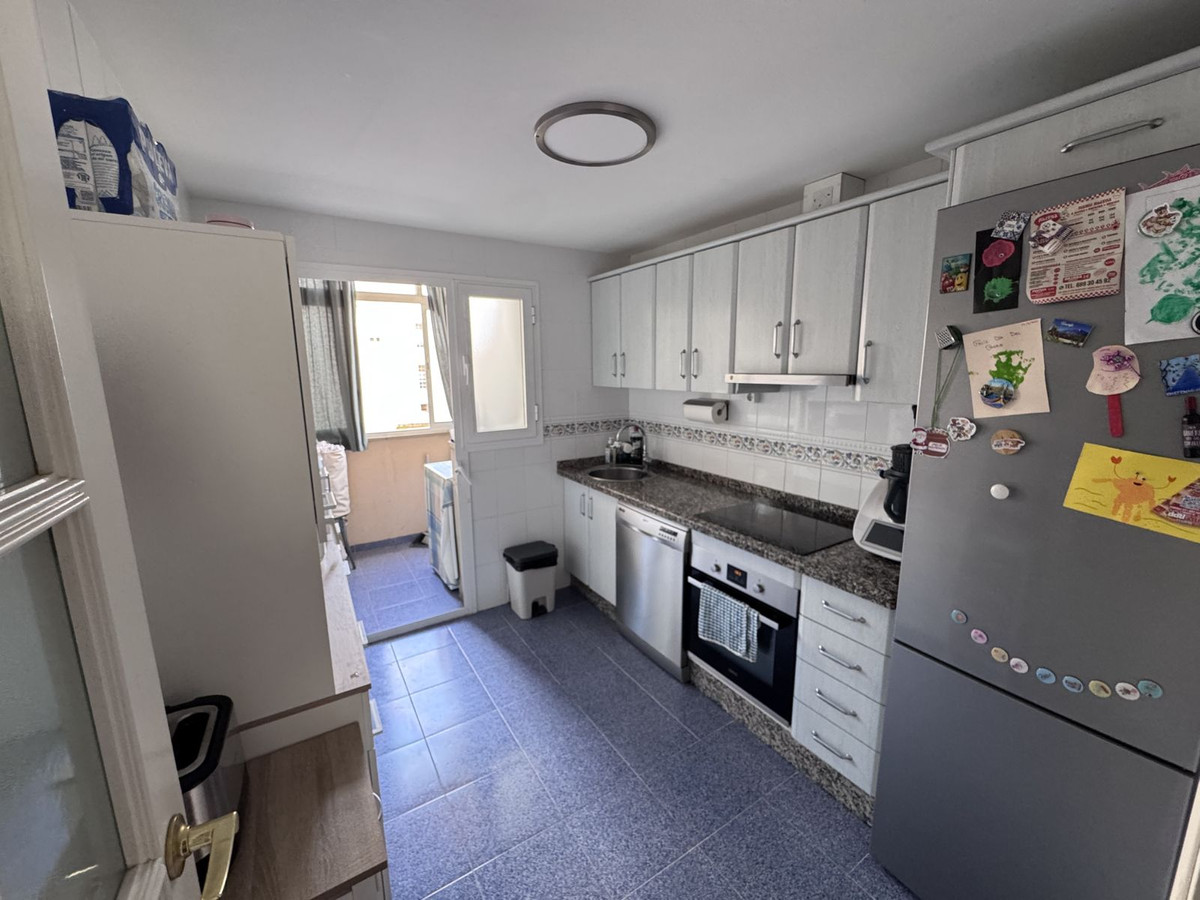 Appartement te koop in Estepona | 4 slaapkamers H5283676