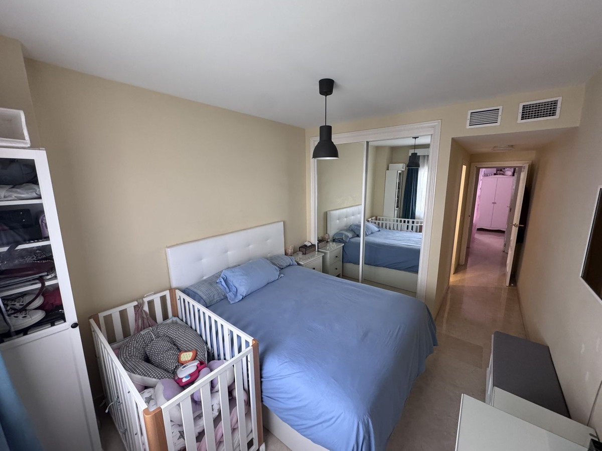 Appartement te koop in Estepona | 4 slaapkamers H5283676