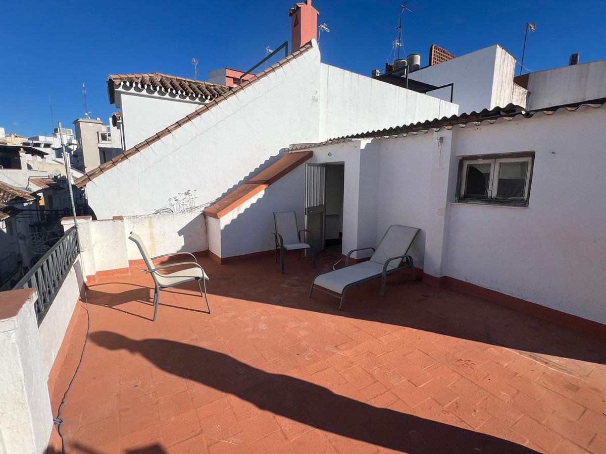 Appartement te koop in Estepona | 8 slaapkamers H5284240