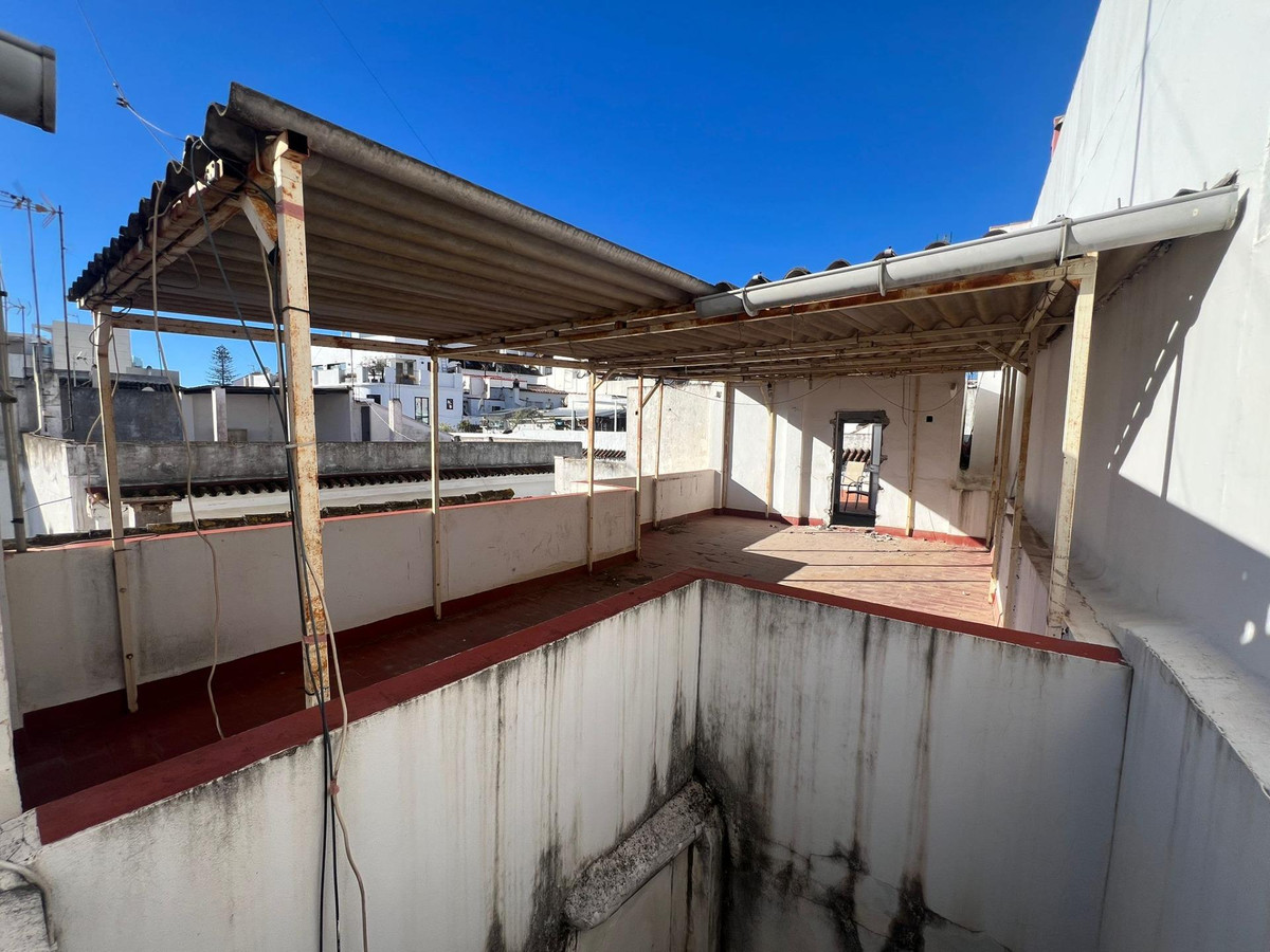 Appartement te koop in Estepona | 8 slaapkamers H5284240