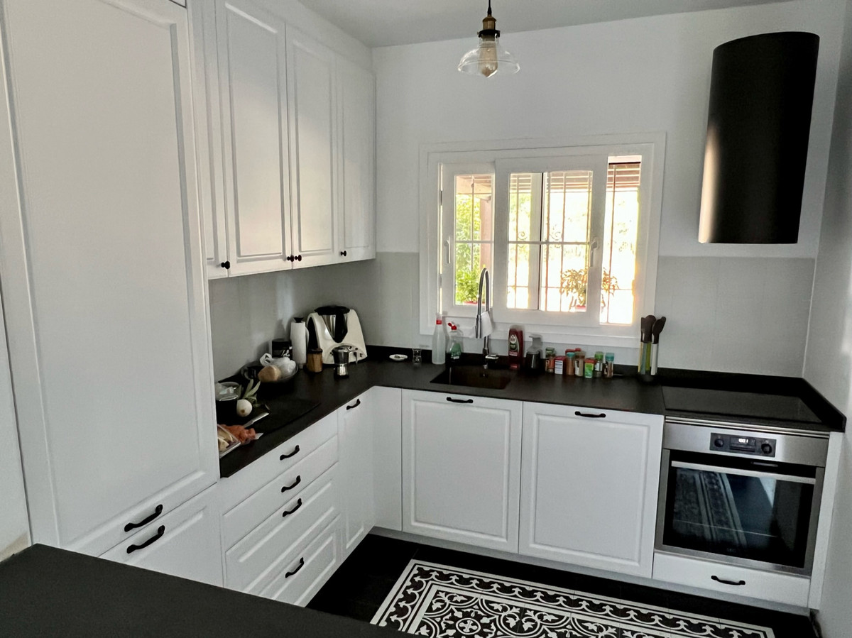 Appartement te koop in Estepona | 4 slaapkamers H5284249