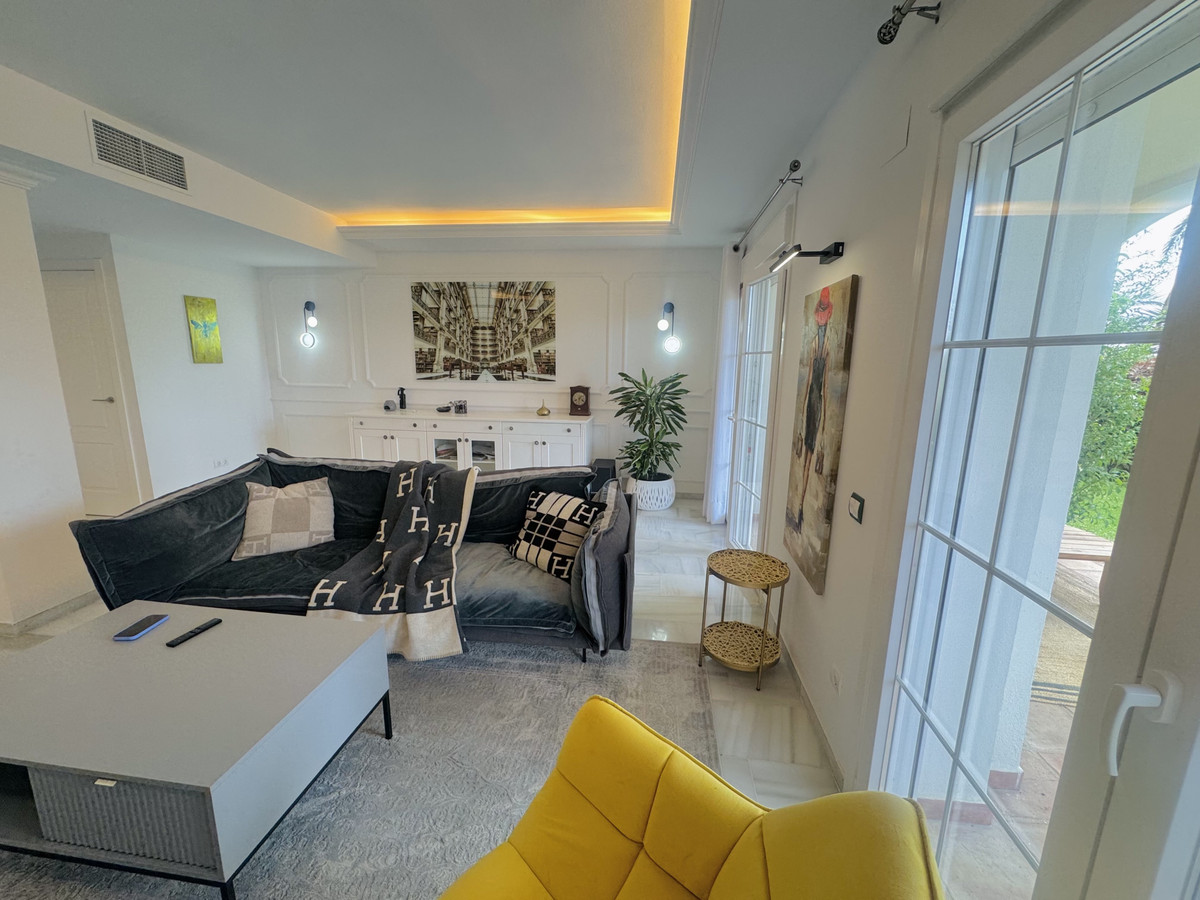 Appartement te koop in Estepona | 4 slaapkamers H5284249