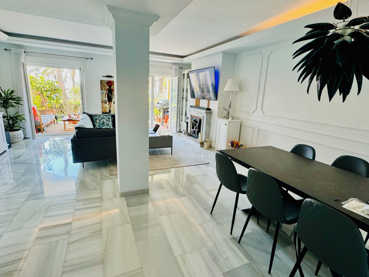 Appartement te koop in Estepona | 4 slaapkamers H5284249