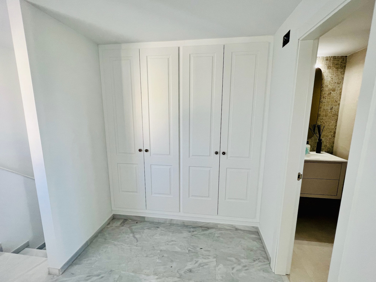 Appartement te koop in Estepona | 4 slaapkamers H5284249