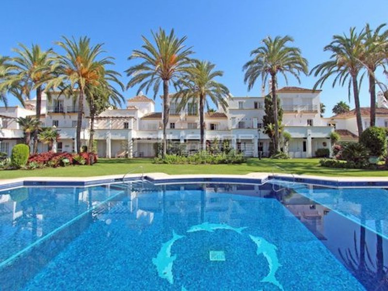 Appartement te koop in Estepona | 4 slaapkamers H5284249