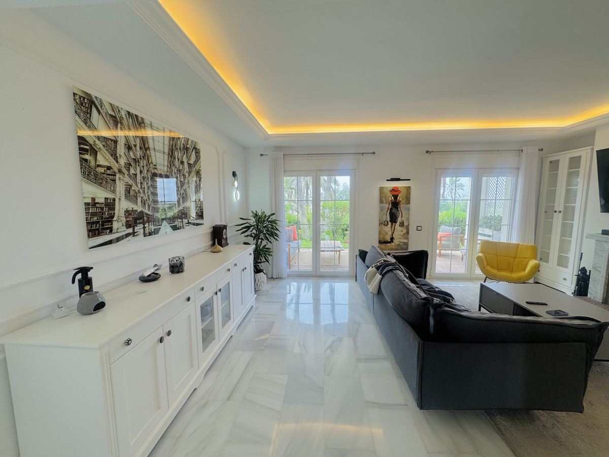 Appartement te koop in Estepona | 4 slaapkamers H5284249