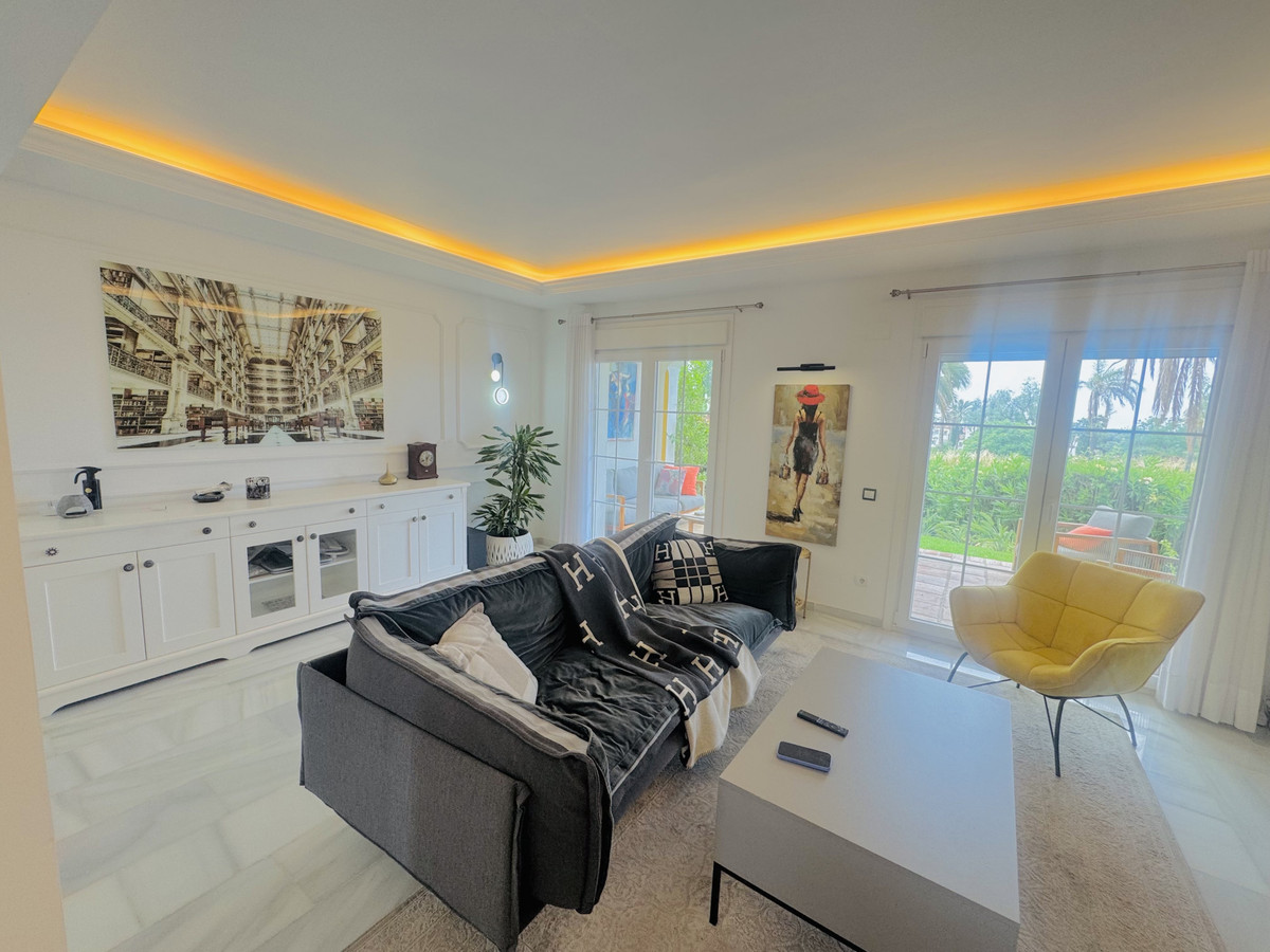 Appartement te koop in Estepona | 4 slaapkamers H5284249