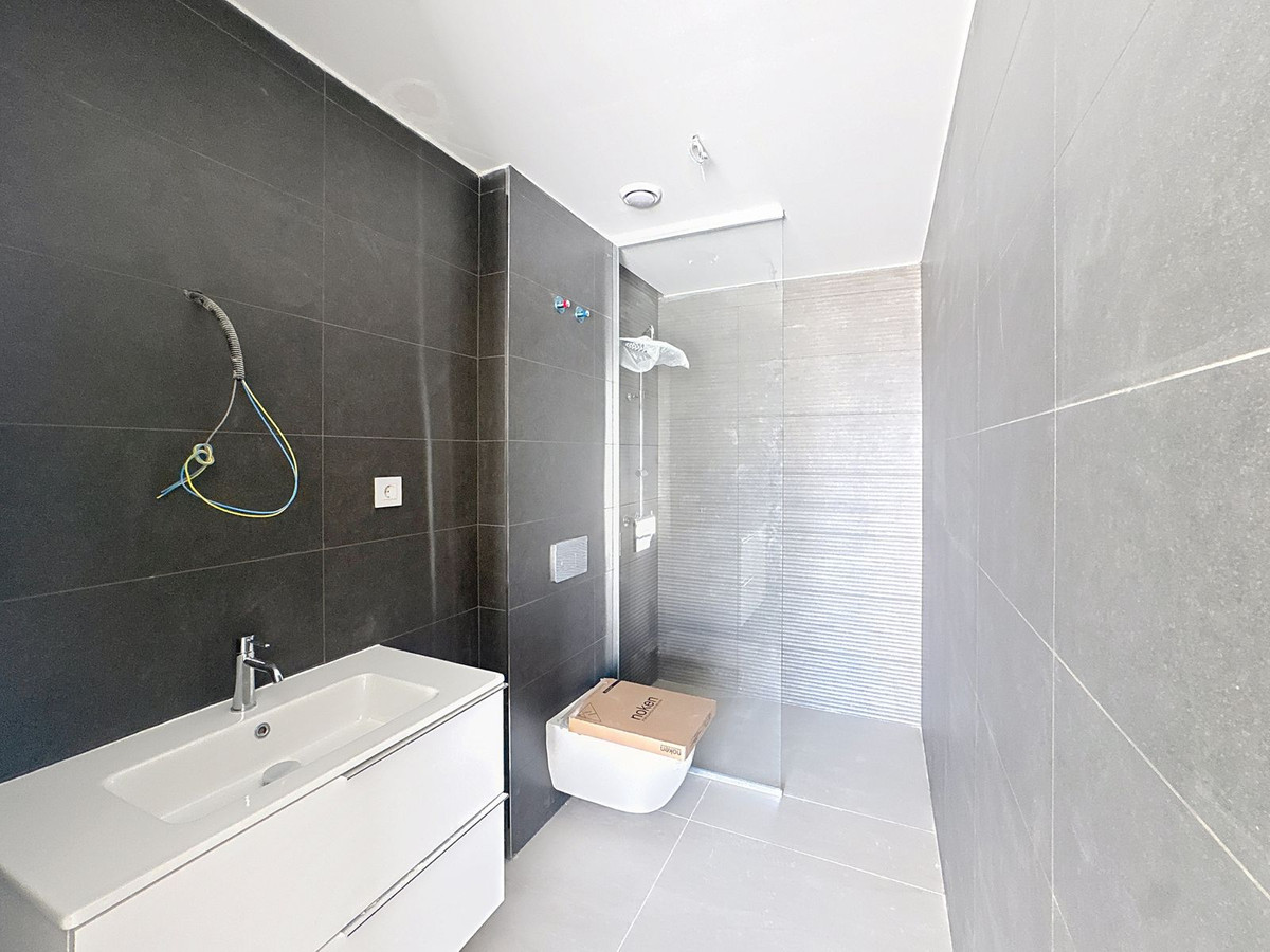 Appartement te koop in Estepona | 2 slaapkamers H5286346