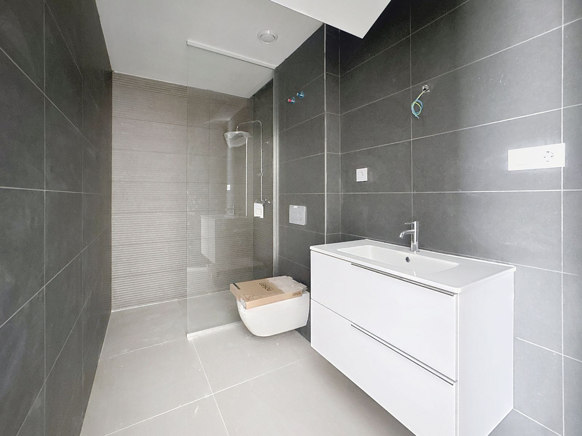 Appartement te koop in Estepona | 2 slaapkamers H5286346