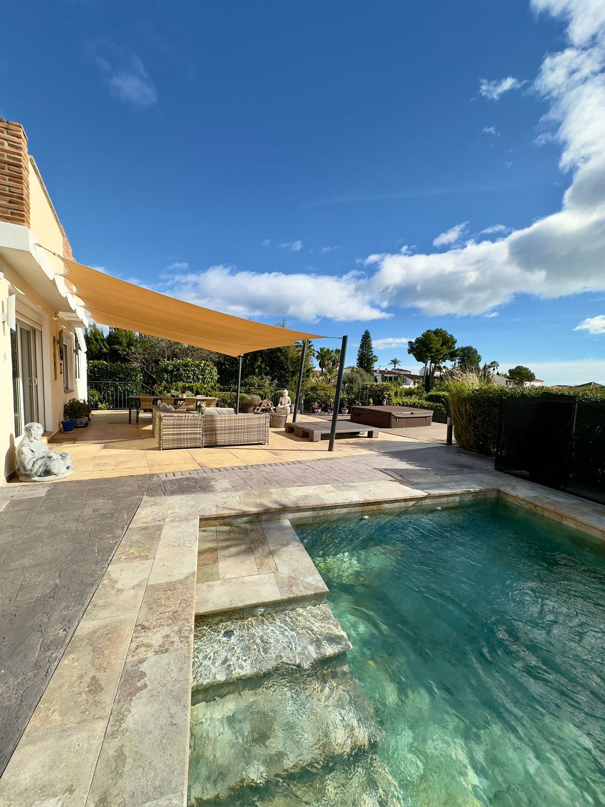 Huis te koop in Estepona | 6 slaapkamers H5286541