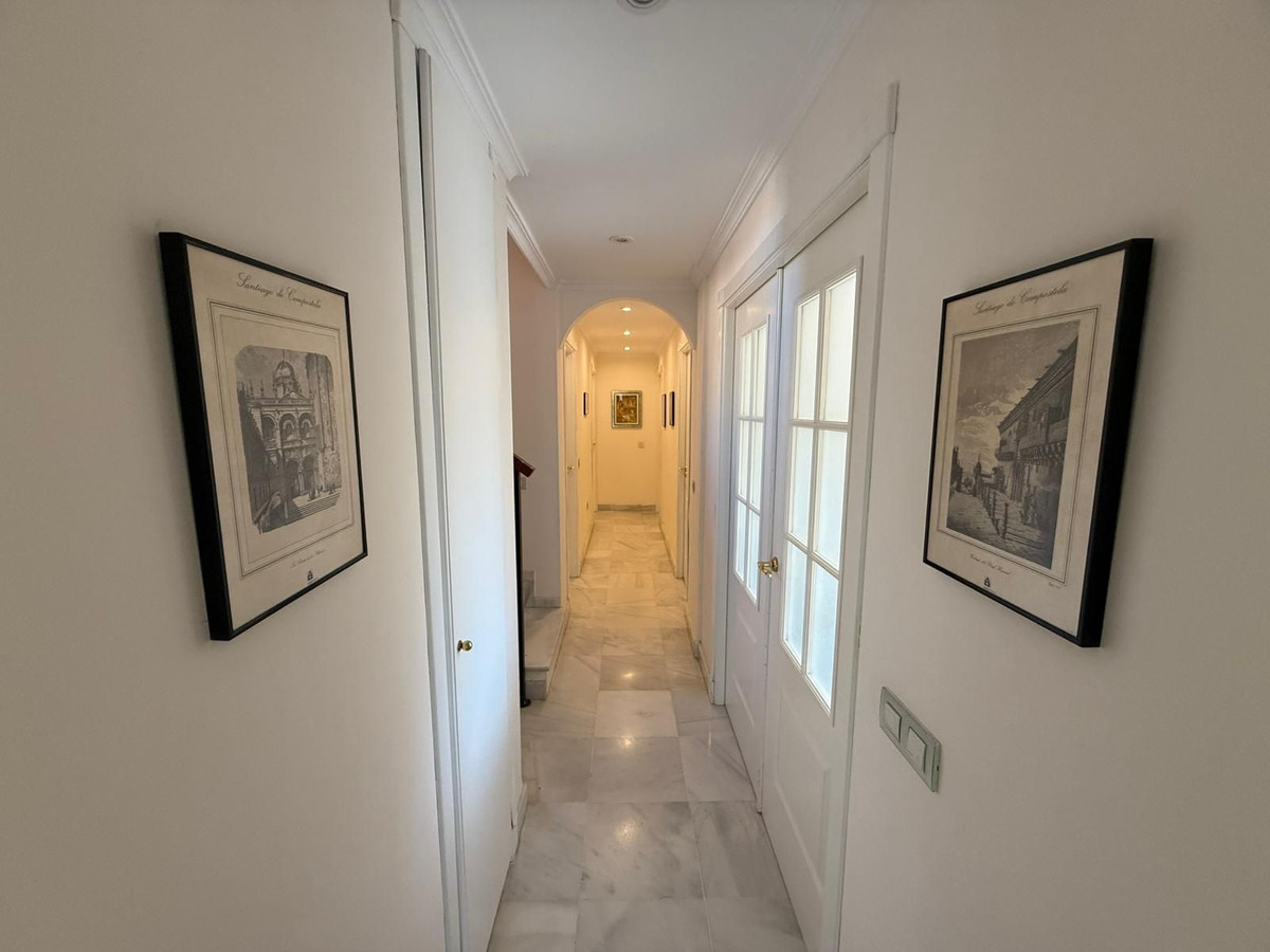 Penthouse te koop in Estepona | 5 slaapkamers H5286559