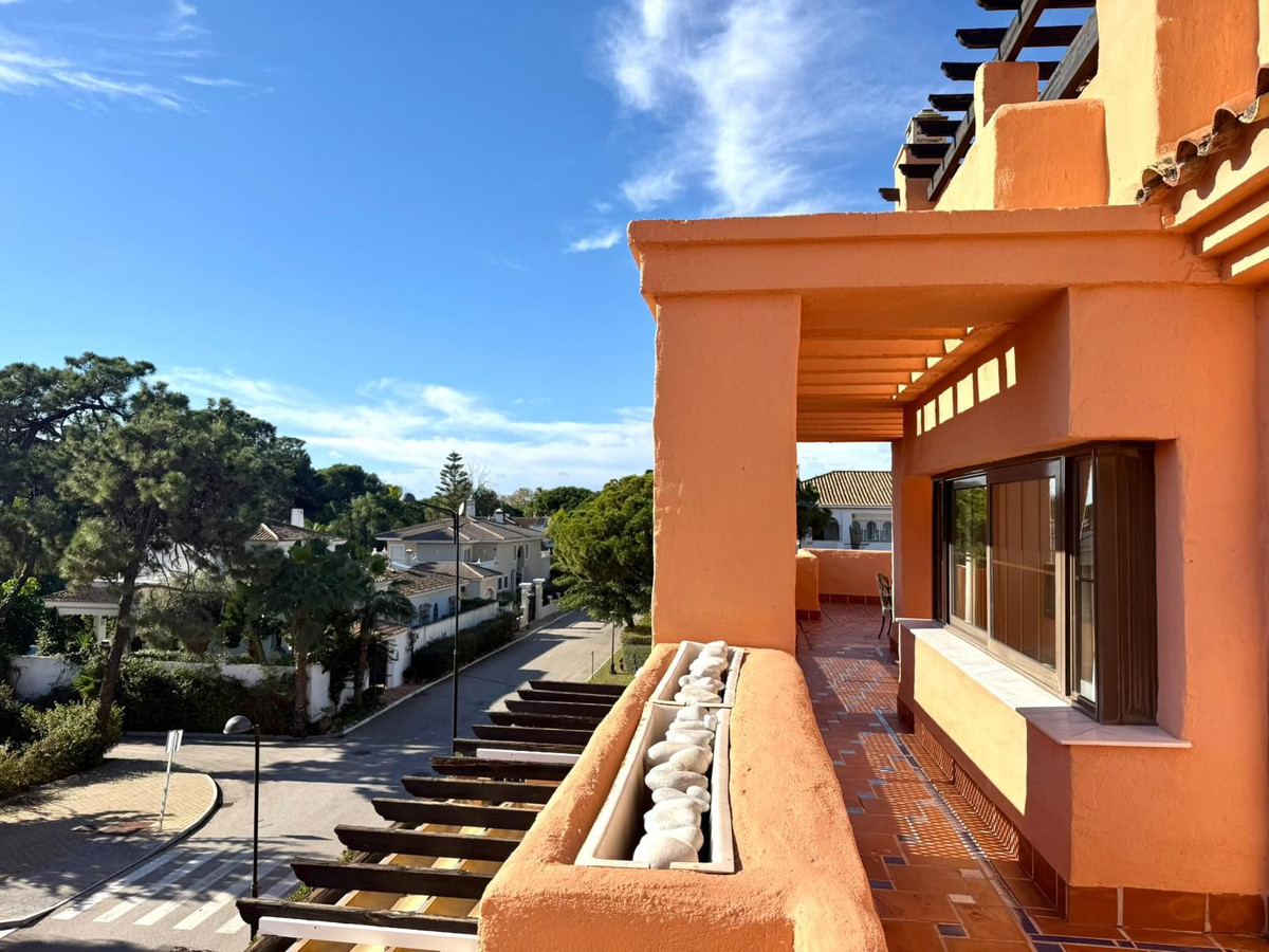 Penthouse te koop in Estepona | 5 slaapkamers H5286559