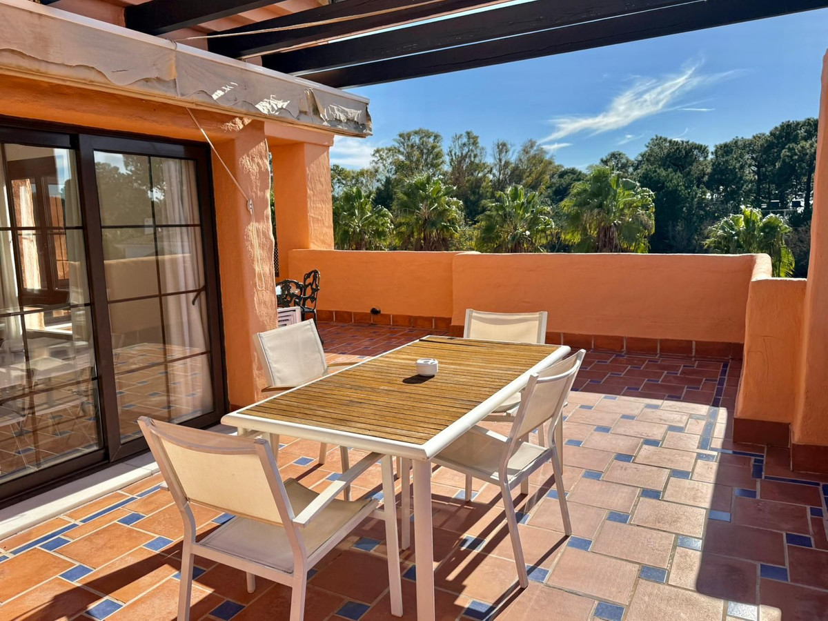 Penthouse te koop in Estepona | 5 slaapkamers H5286559