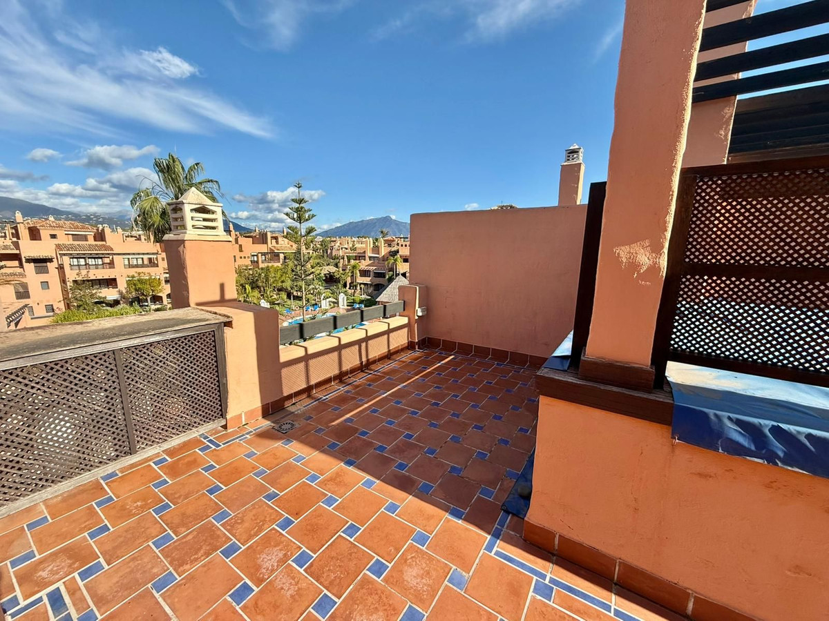 Penthouse te koop in Estepona | 5 slaapkamers H5286559