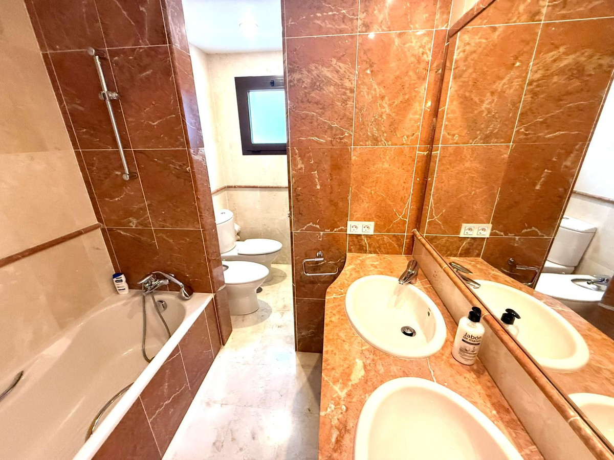 Penthouse te koop in Estepona | 5 slaapkamers H5286559
