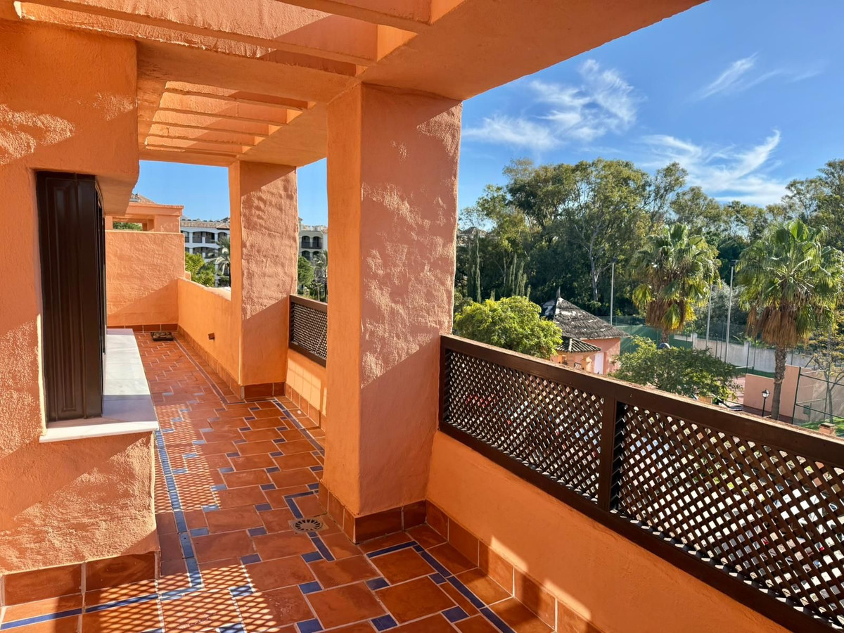 Penthouse te koop in Estepona | 5 slaapkamers H5286559