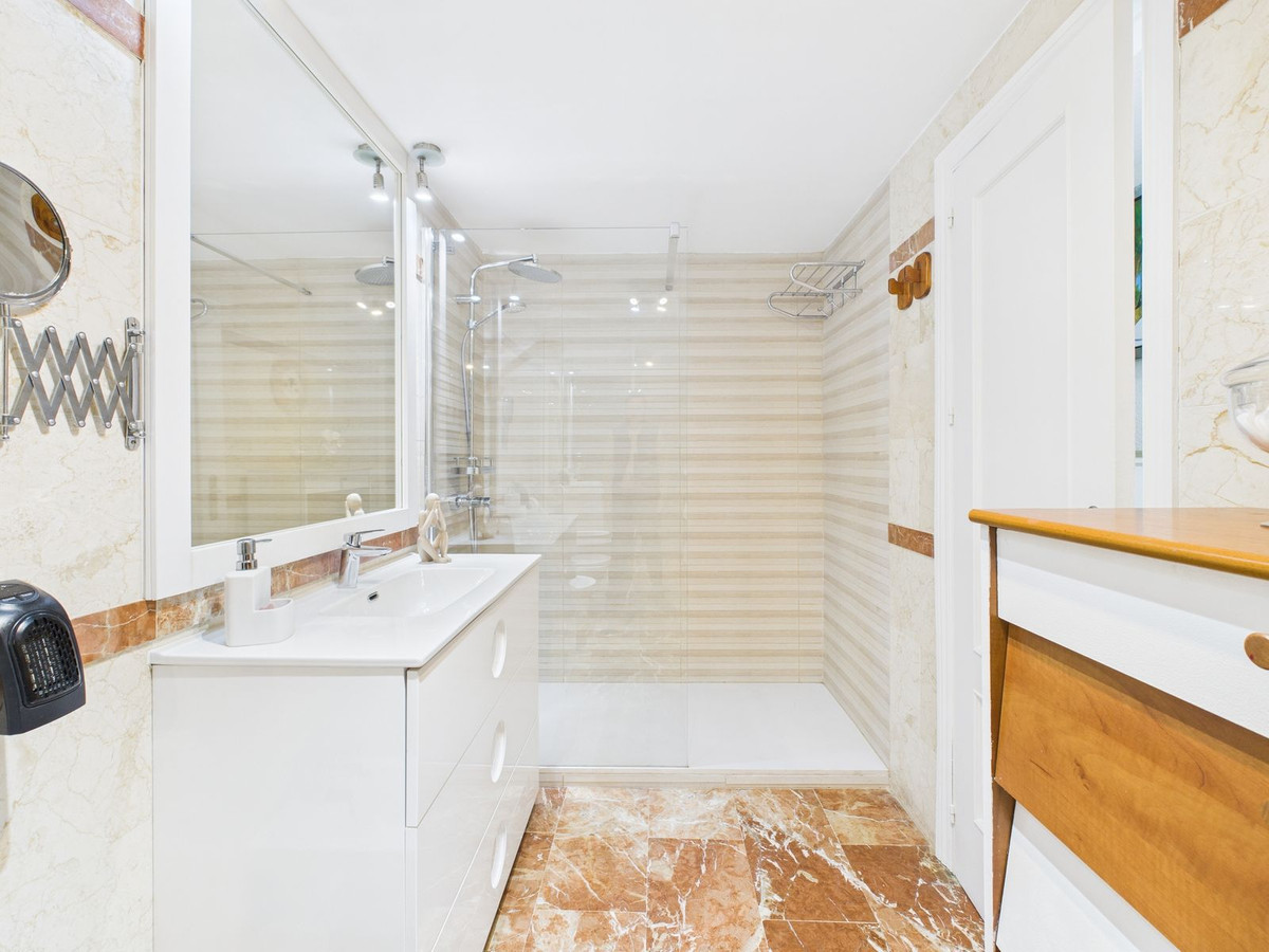 Appartement te koop in Estepona | 2 slaapkamers H5287054