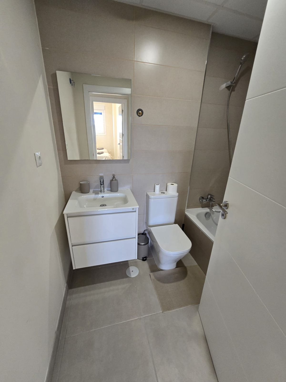 Appartement te koop in Estepona | 2 slaapkamers H5287060