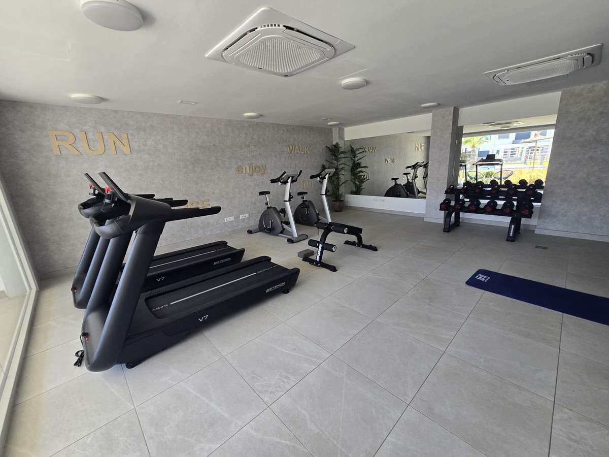 Appartement te koop in Estepona | 2 slaapkamers H5287060