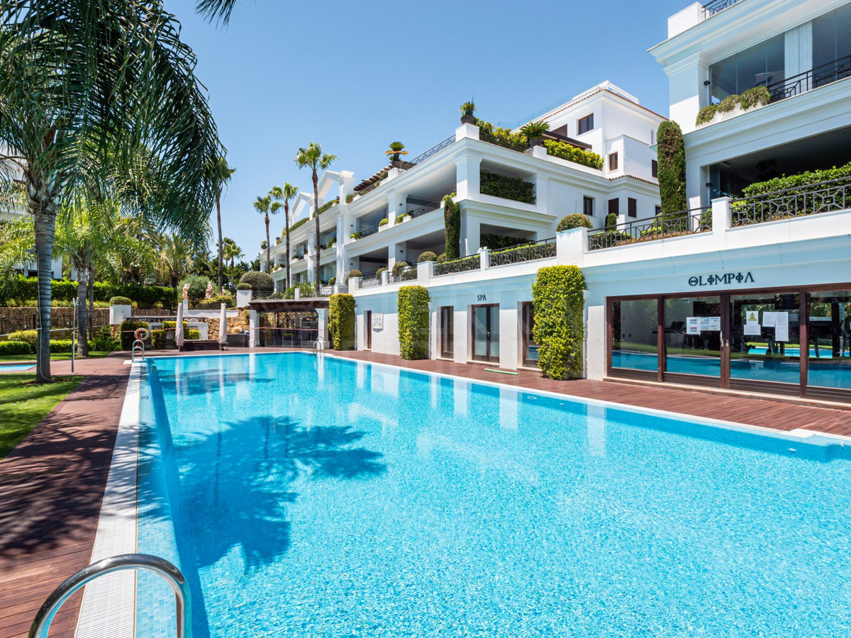 Appartement te koop in Estepona | 2 slaapkamers H5287450