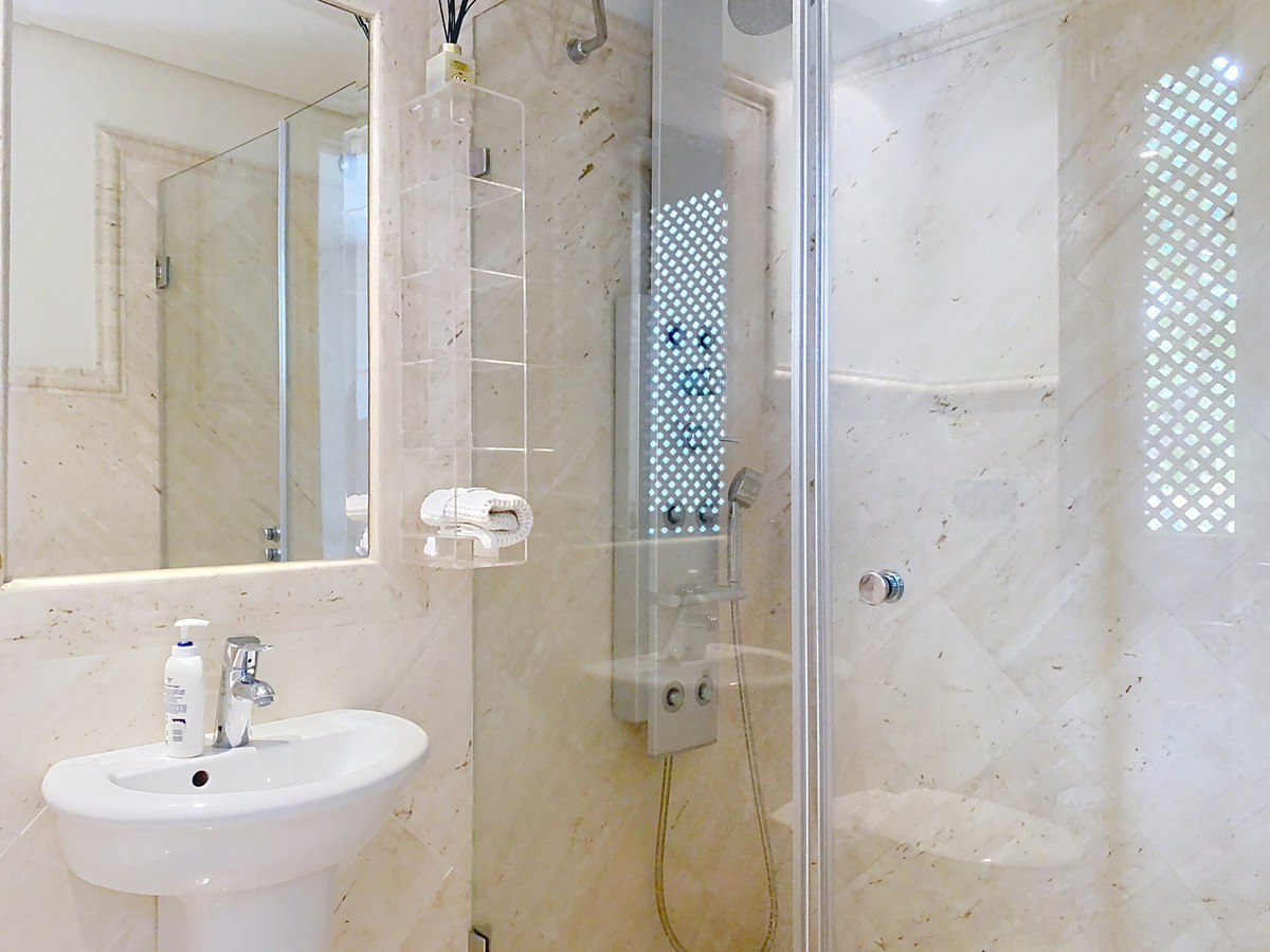 Appartement te koop in Estepona | 2 slaapkamers H5287450