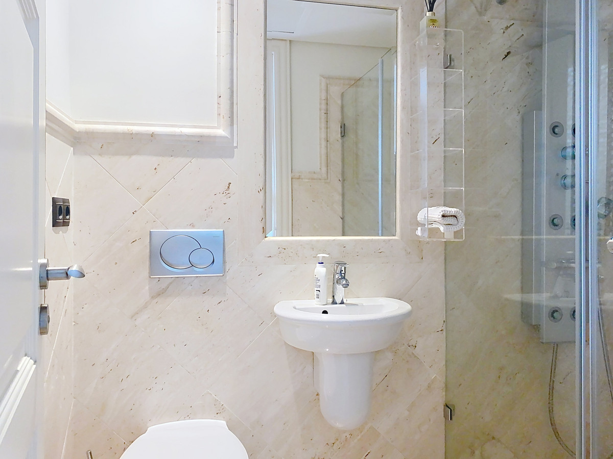 Appartement te koop in Estepona | 2 slaapkamers H5287450